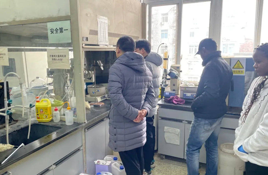武漢東儀聯(lián)合上海亞榮生化儀器廠售后巡檢服務(wù)
